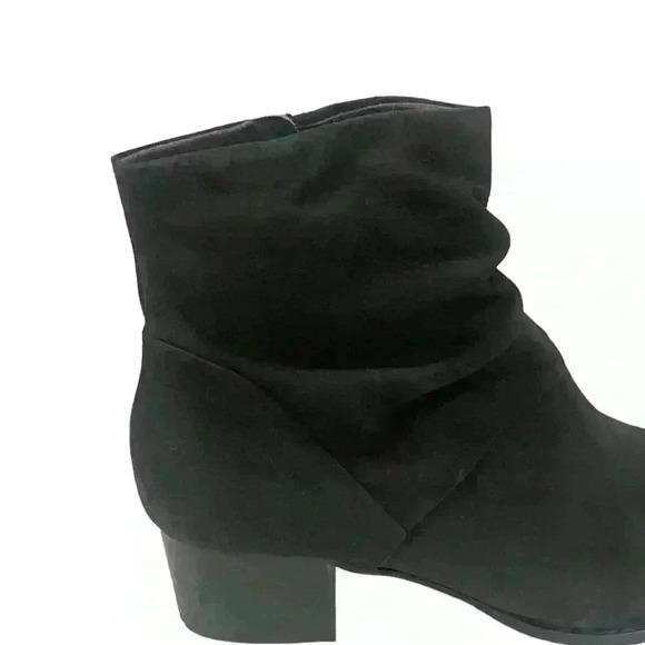 Paul Green 08532 Women’s Black Suede Ruffle Ankle Bootie  Size 8 B - Picture 4 of 12